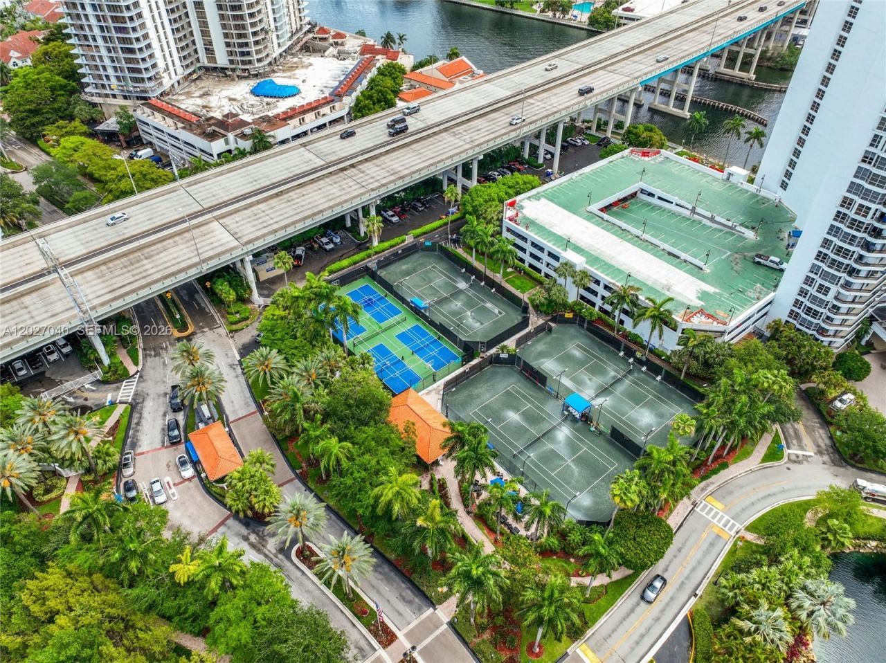 3600 Mystic Pointe Dr , Unit 812, Aventura, FL 33180 Photo
