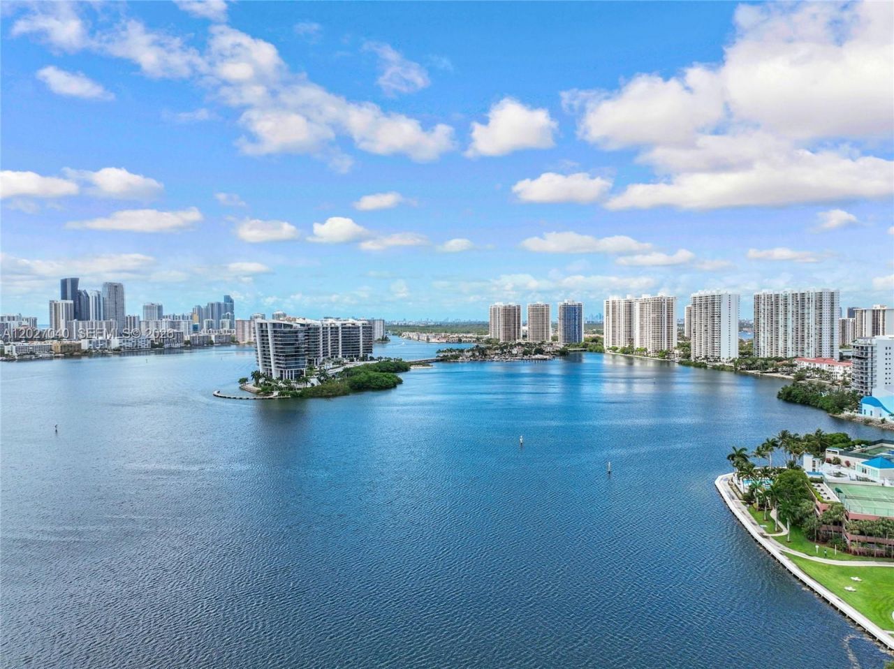 3600 Mystic Pointe Dr , Unit 812, Aventura, FL 33180 Photo