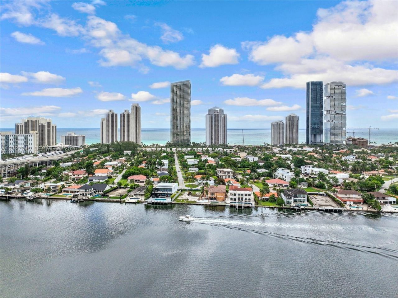 3600 Mystic Pointe Dr , Unit 812, Aventura, FL 33180 Photo
