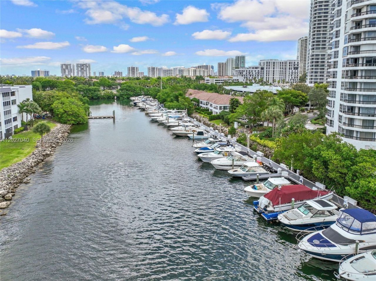 3600 Mystic Pointe Dr , Unit 812, Aventura, FL 33180 Photo