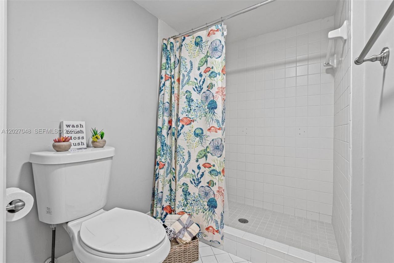 13355 SW 16th Ct , Unit 211E, Pembroke Pines, FL 33027 Photo