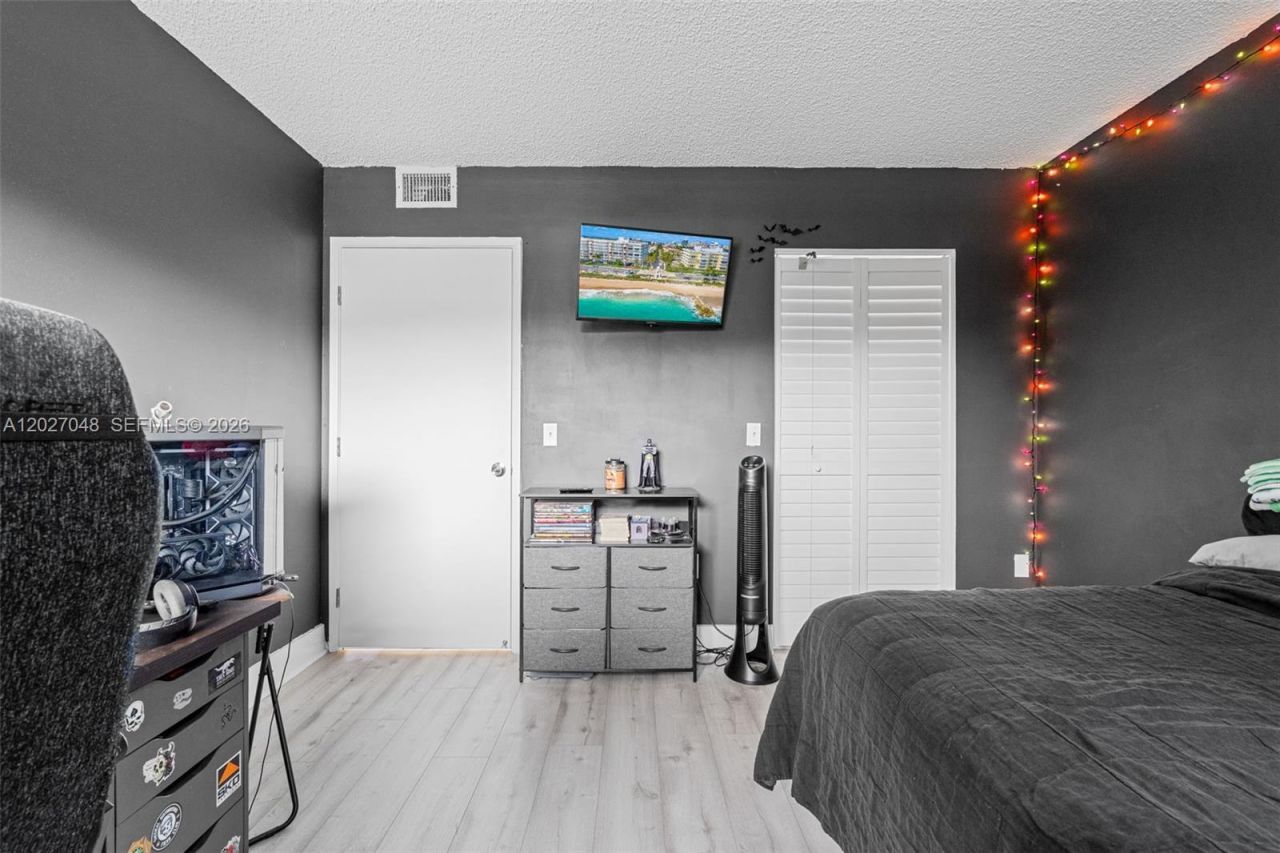 13355 SW 16th Ct , Unit 211E, Pembroke Pines, FL 33027 Photo