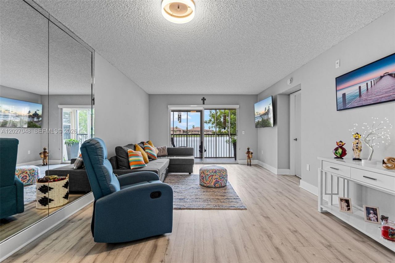 13355 SW 16th Ct , Unit 211E, Pembroke Pines, FL 33027 Photo