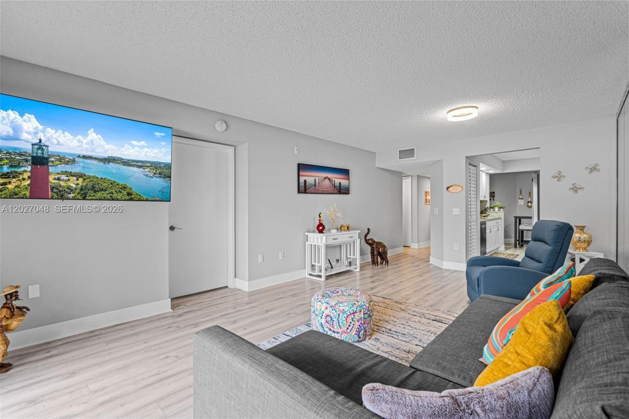 13355 SW 16th Ct , Unit 211E, Pembroke Pines, FL 33027 Photo