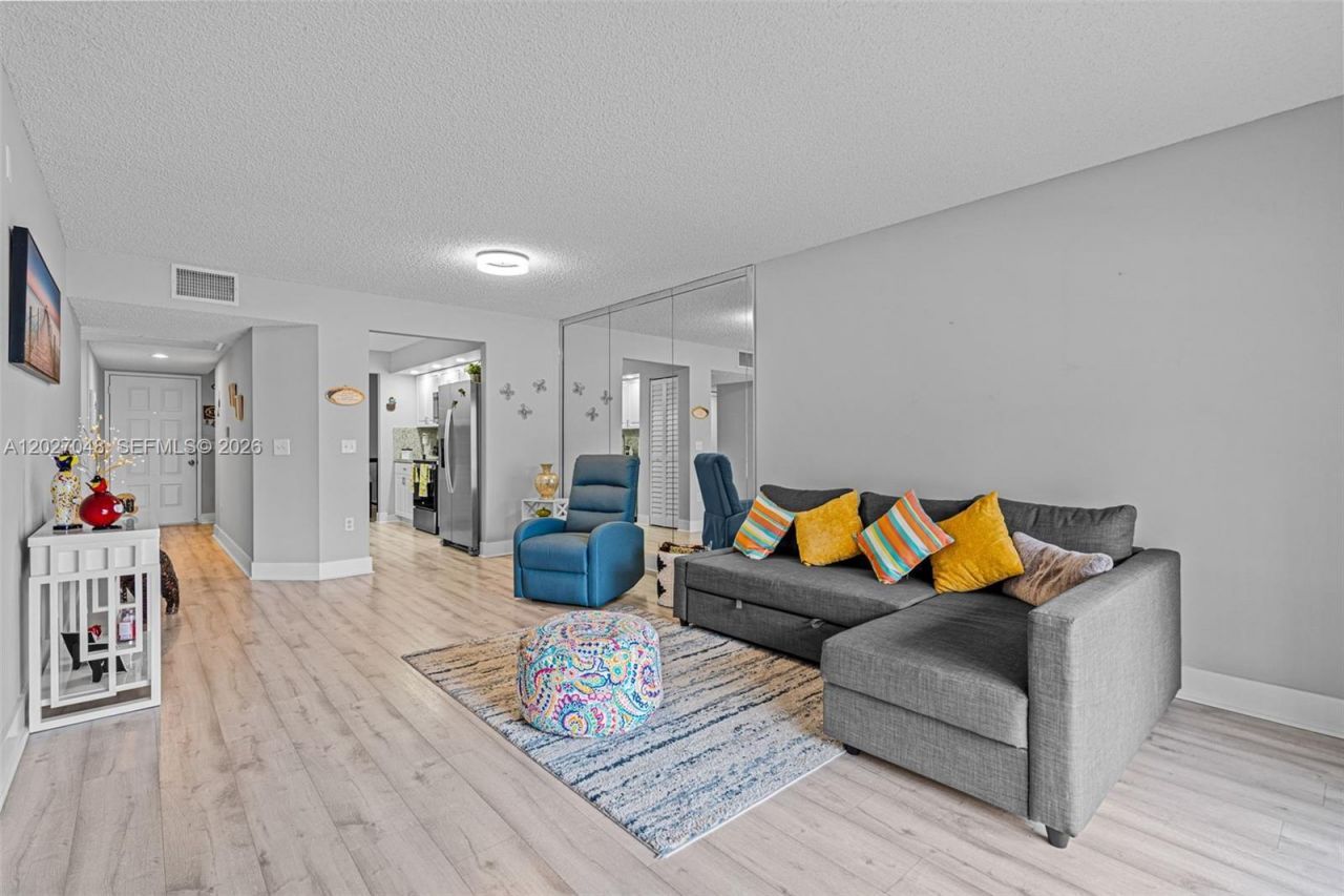13355 SW 16th Ct , Unit 211E, Pembroke Pines, FL 33027 Photo
