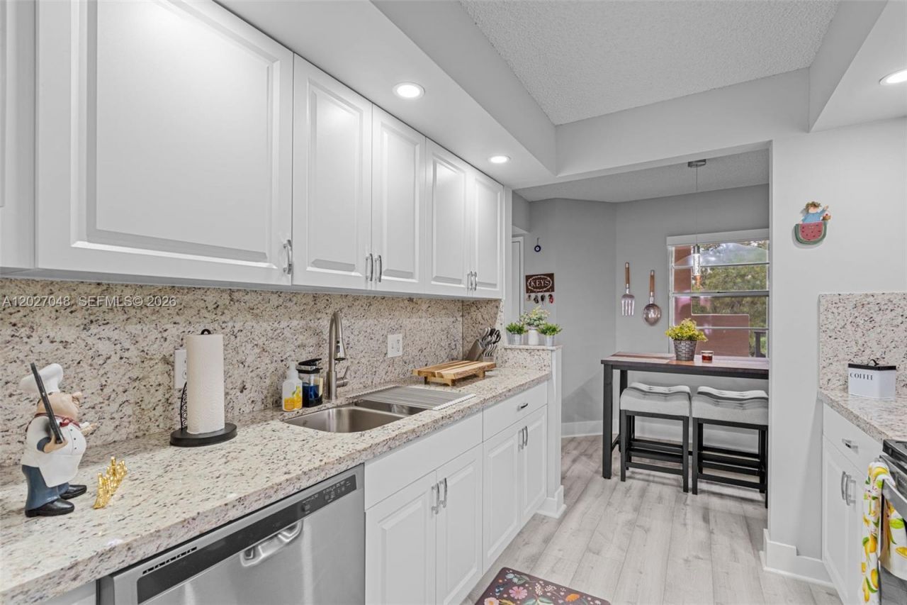 13355 SW 16th Ct , Unit 211E, Pembroke Pines, FL 33027 Photo