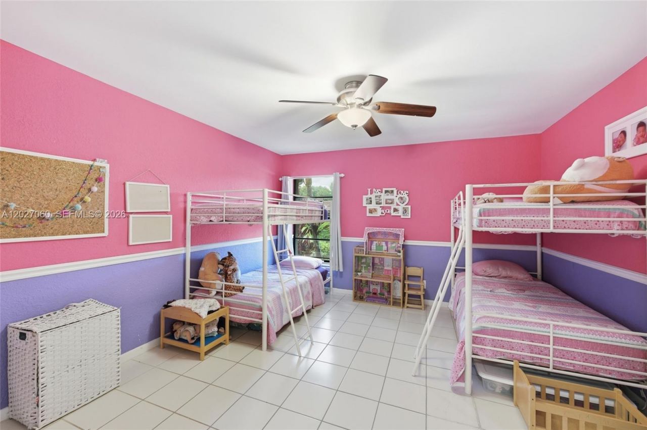 8189 Pine Cir , Unit 49, Tamarac, FL 33321 Photo
