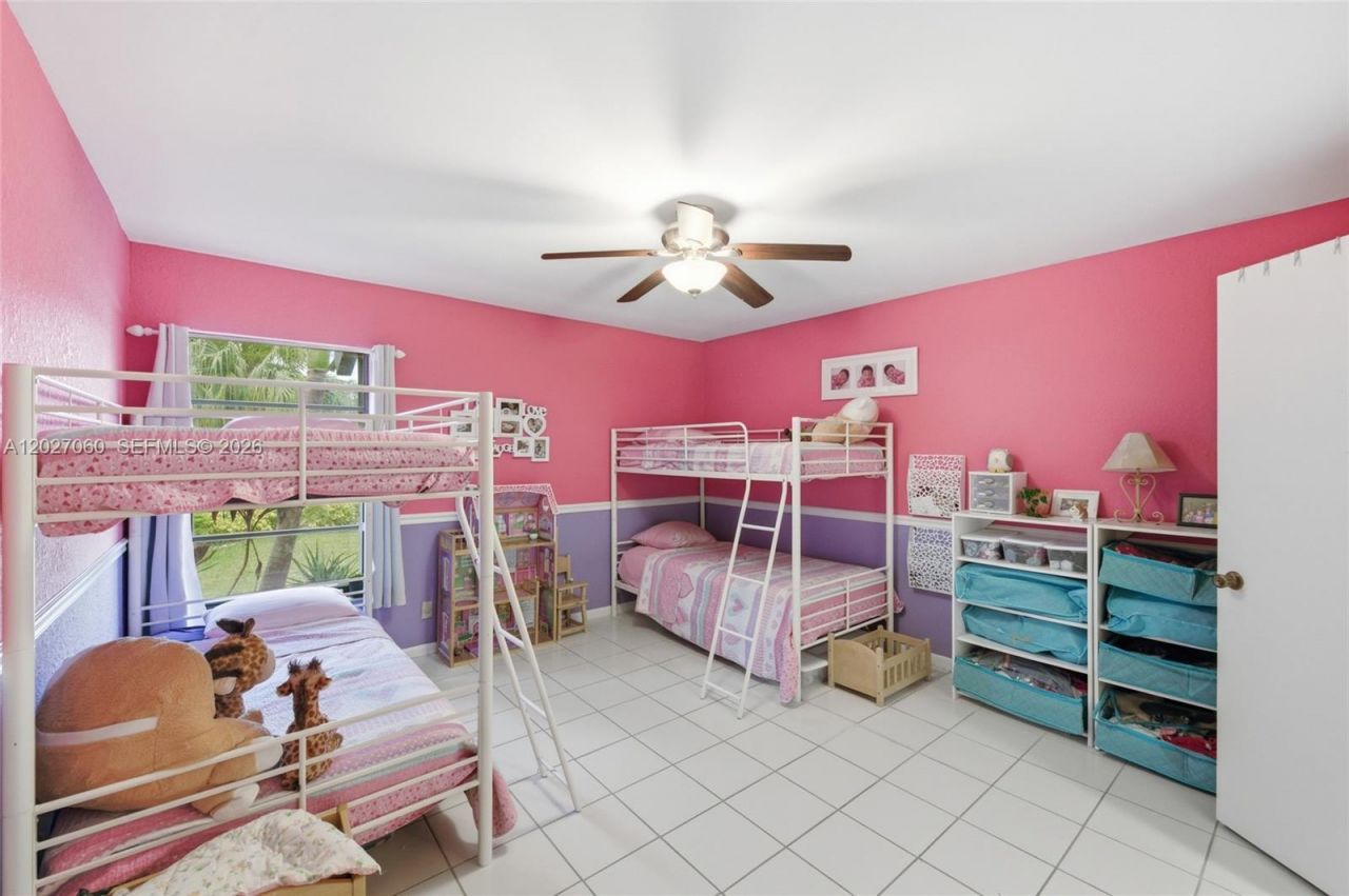 8189 Pine Cir , Unit 49, Tamarac, FL 33321 Photo
