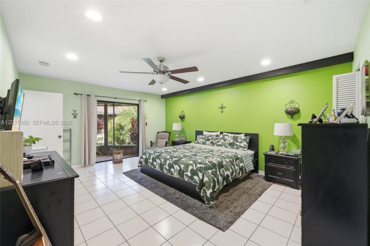 8189 Pine Cir , Unit 49, Tamarac, FL 33321 Photo