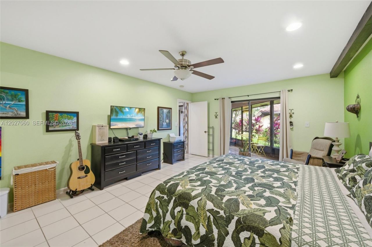 8189 Pine Cir , Unit 49, Tamarac, FL 33321 Photo