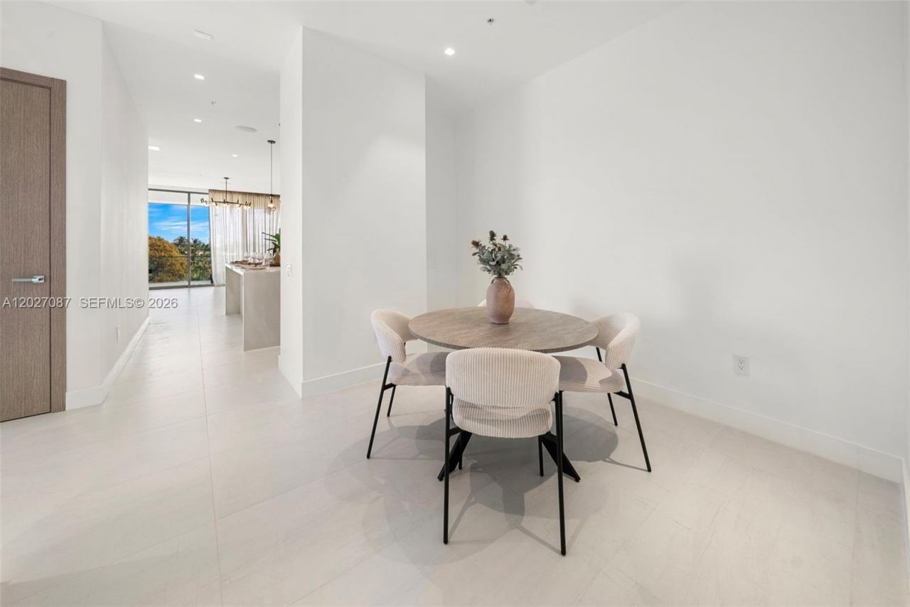 246 NE 6th Ave , Unit 302, Delray Beach, FL 33483 Photo