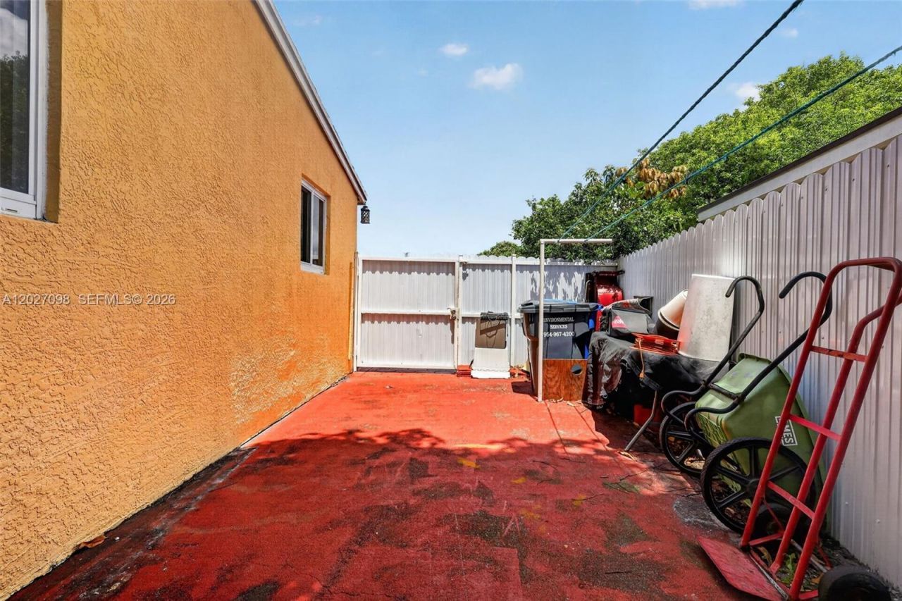 1440 N 68th Ave, Hollywood, FL 33024 Photo