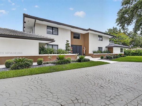 12111 NW 5th Ct, Plantation, FL 33325
