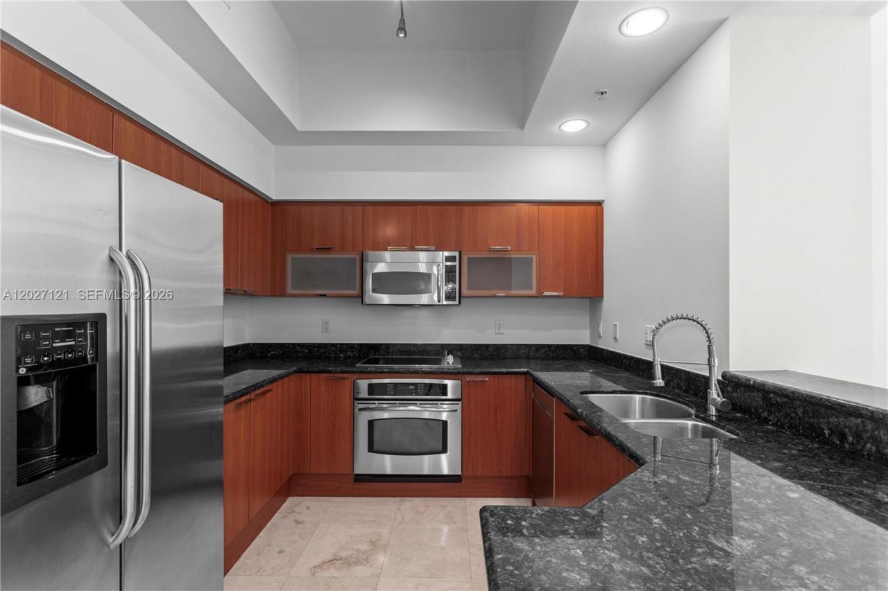 15051 Royal Oaks Ln , Unit 101, North Miami, FL 33181 Photo