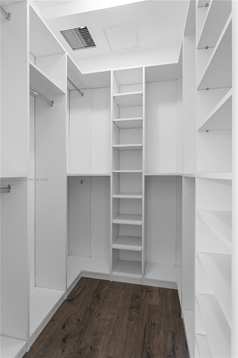 15051 Royal Oaks Ln , Unit 101, North Miami, FL 33181 Photo