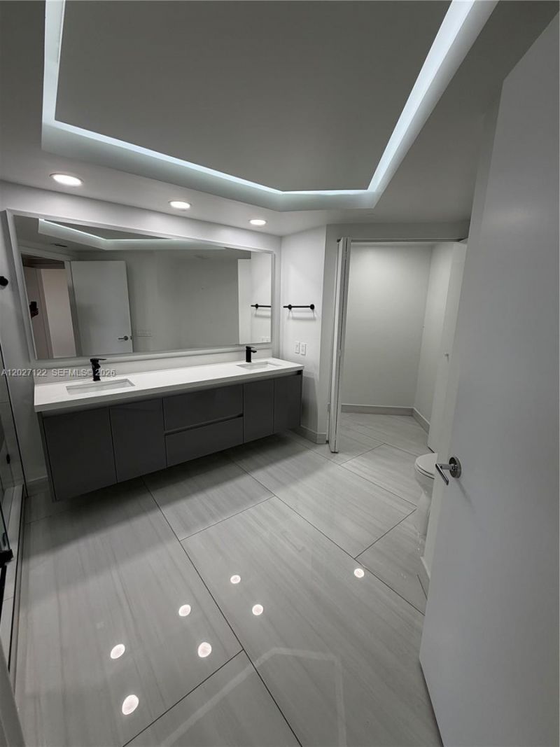 3640 Yacht Club Dr, Unit 805, Aventura, FL 33180 Photo