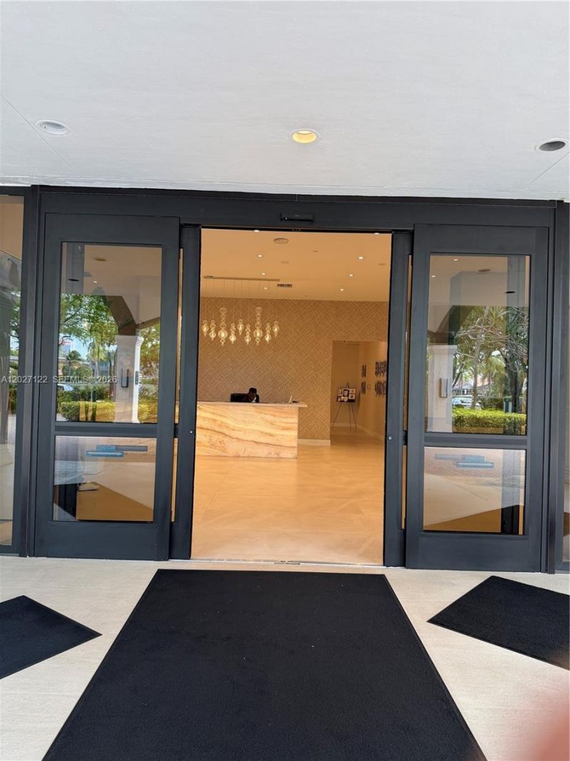 3640 Yacht Club Dr, Unit 805, Aventura, FL 33180 Photo