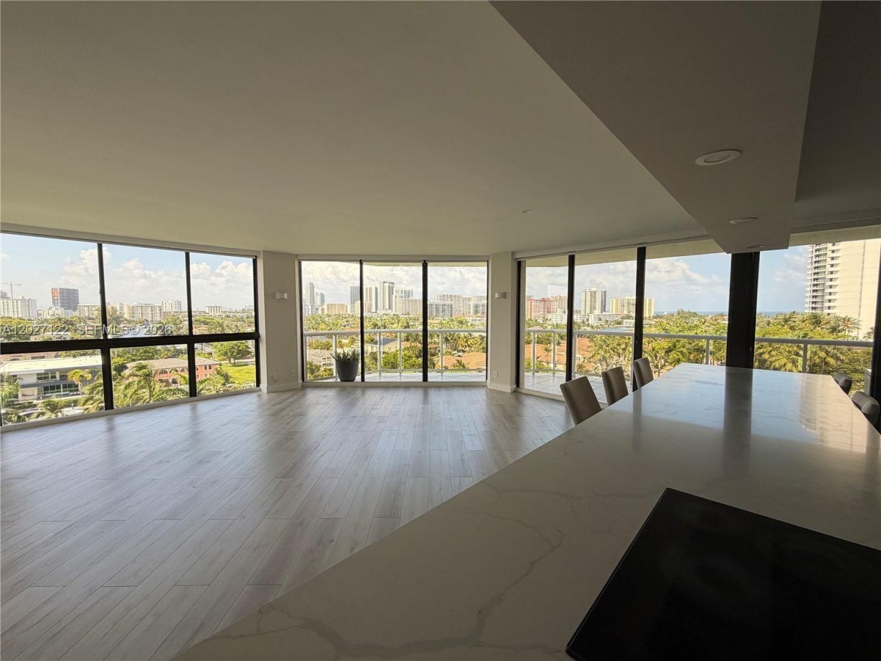 3640 Yacht Club Dr, Unit 805, Aventura, FL 33180 Photo