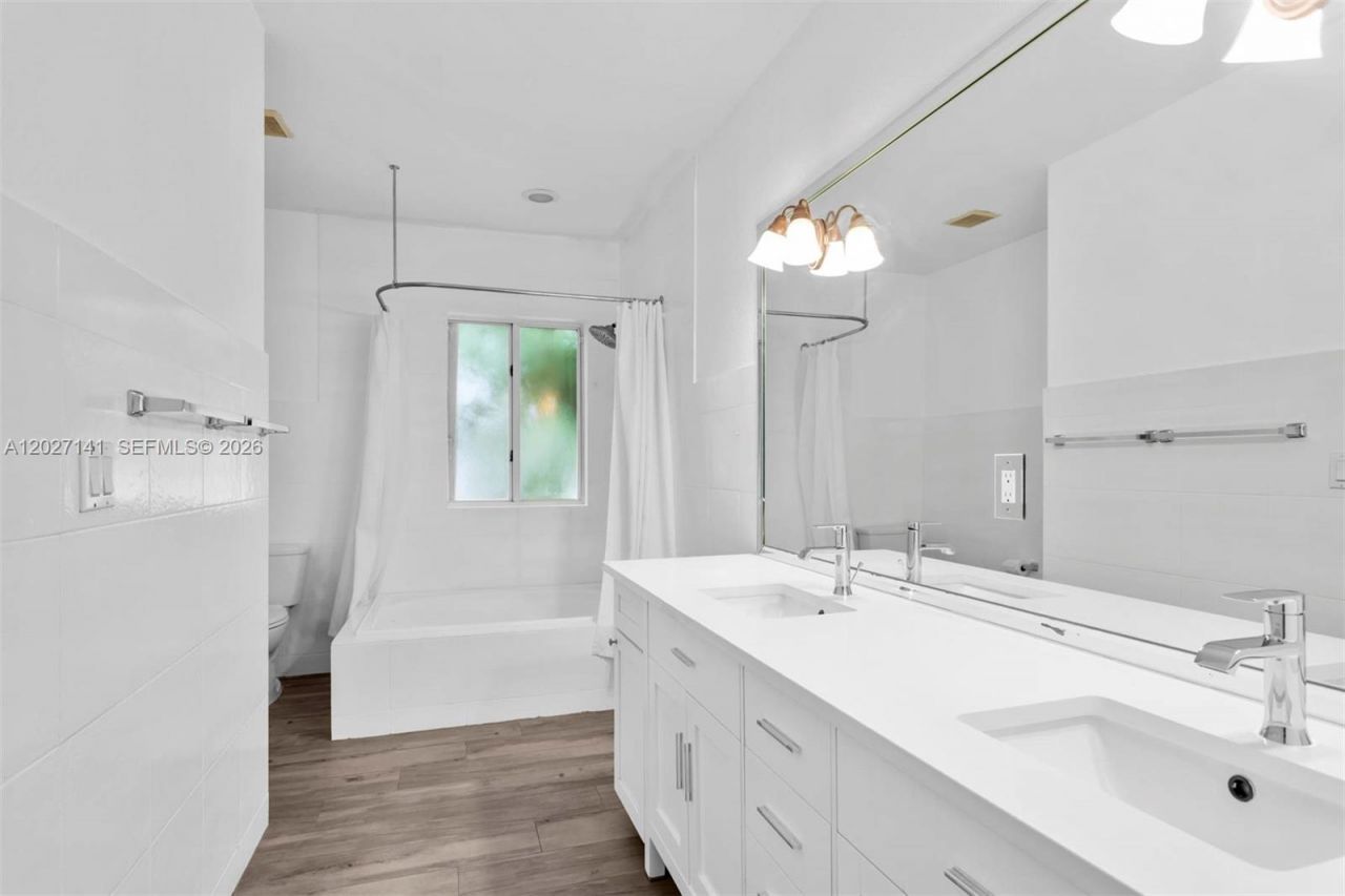 3062 Matilda St , Unit 2, Miami, FL 33133 Photo