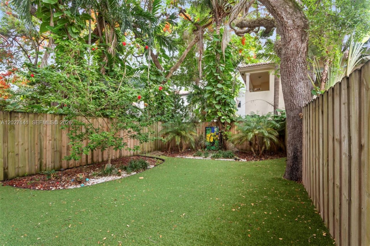 3062 Matilda St , Unit 2, Miami, FL 33133 Photo