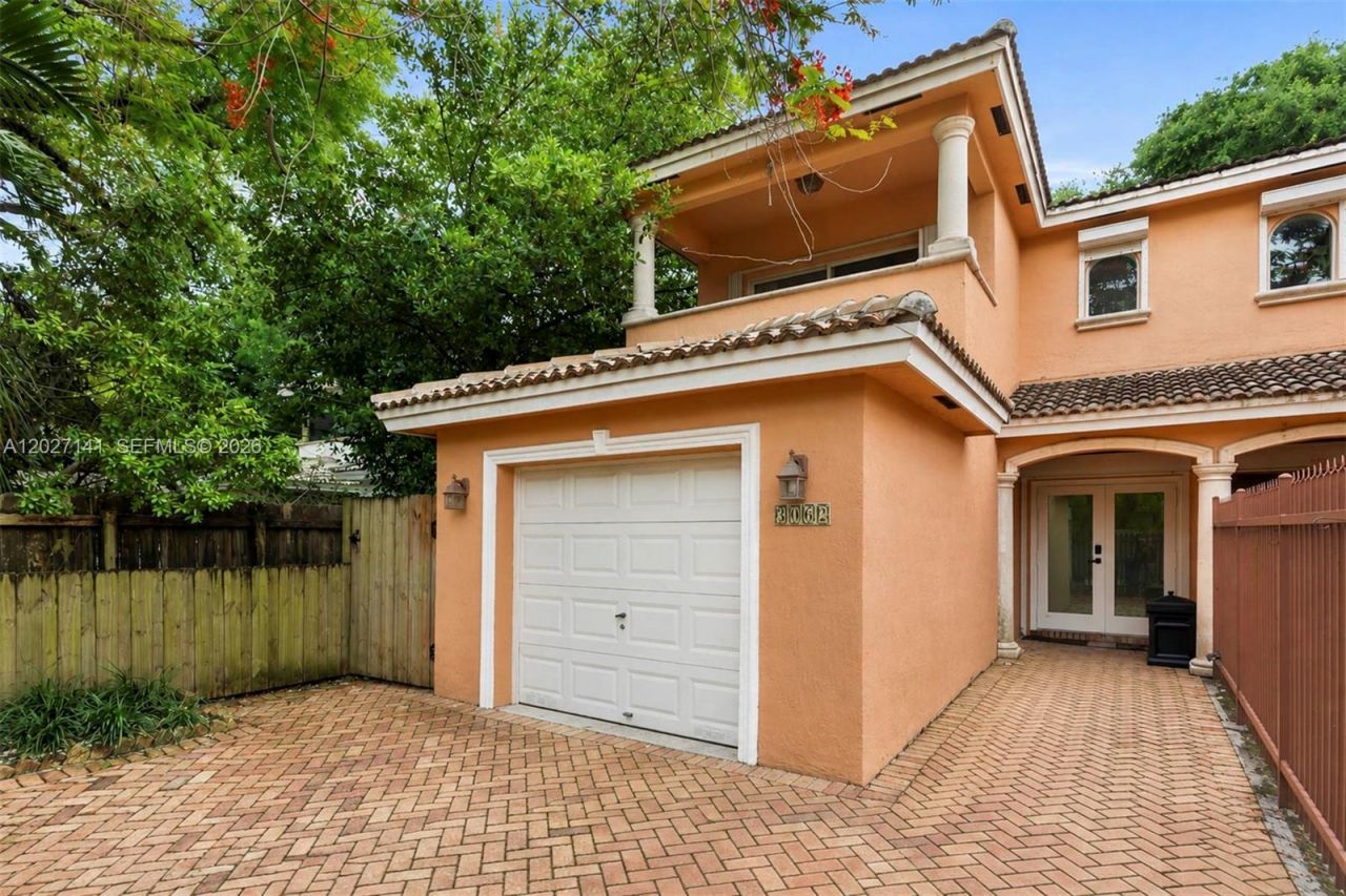 3062 Matilda St , Unit 2, Miami, FL 33133 Photo