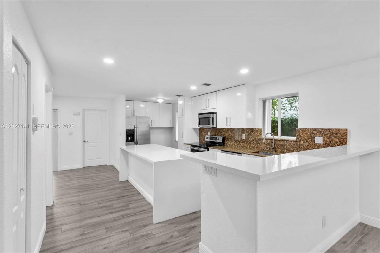 3062 Matilda St , Unit 2, Miami, FL 33133 Photo