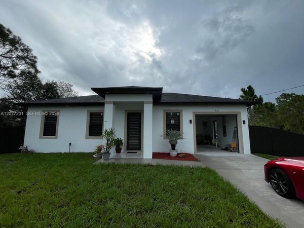 425 Majors Ave , Lehigh Acres, FL 33974