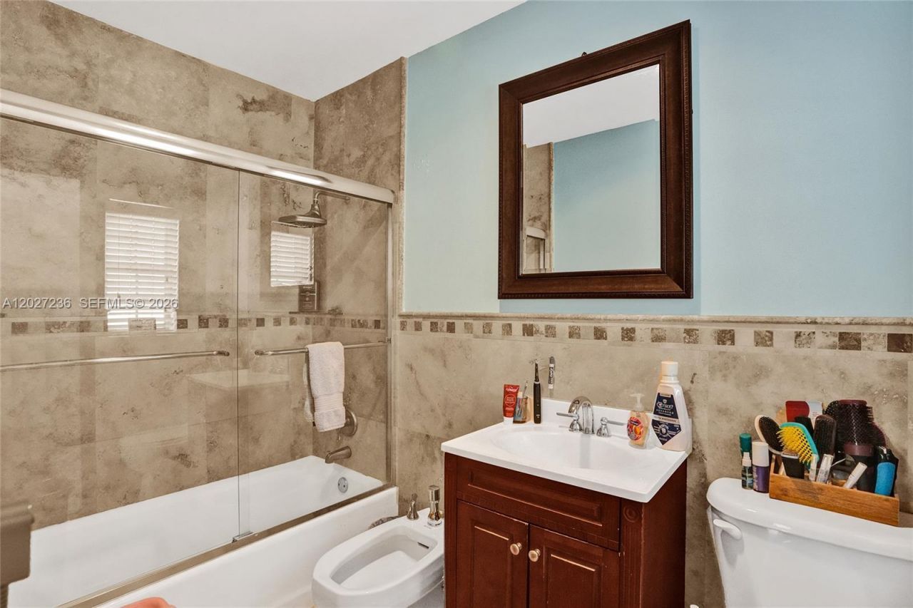 1534 Palancia Ave , Coral Gables, FL 33146 Photo
