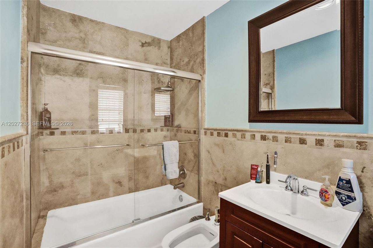 1534 Palancia Ave , Coral Gables, FL 33146 Photo