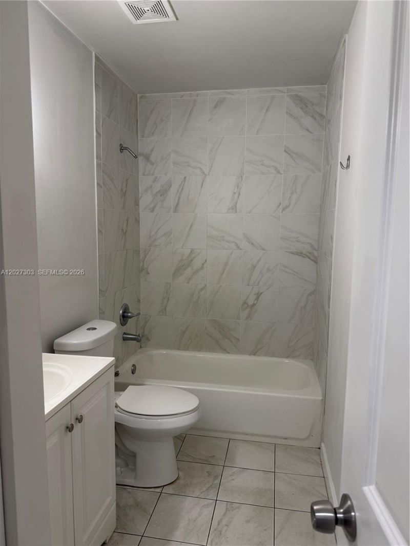 1580 SW 2nd St , Unit 4, Miami, FL 33135 Photo