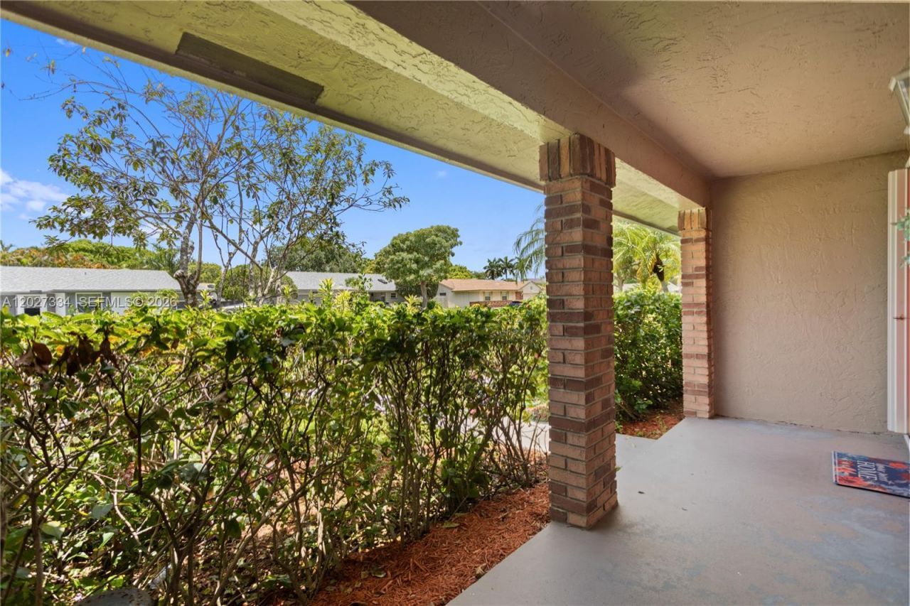 14641 Kirsten Ct, Davie, FL 33325 Photo