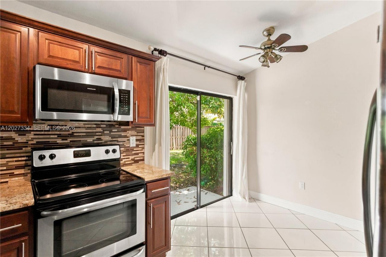 14641 Kirsten Ct, Davie, FL 33325 Photo