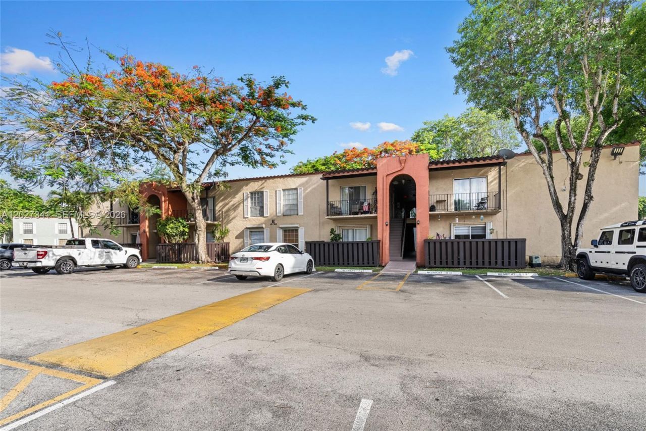 10780 N Kendall Dr , Unit E7, Miami, FL 33176 Photo