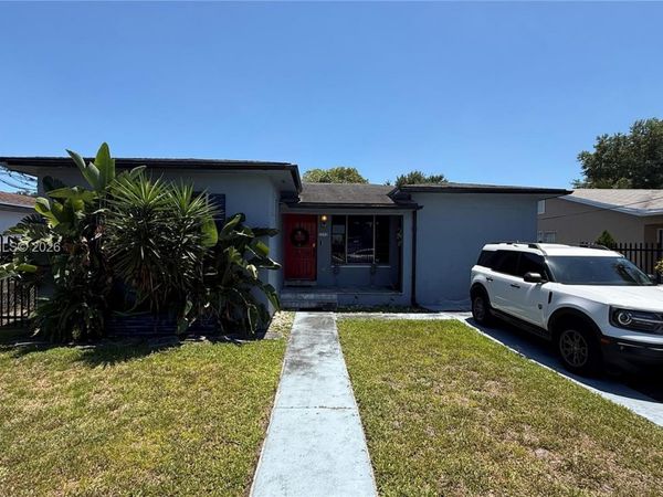 3332 NW 51st St , Miami, FL 33142