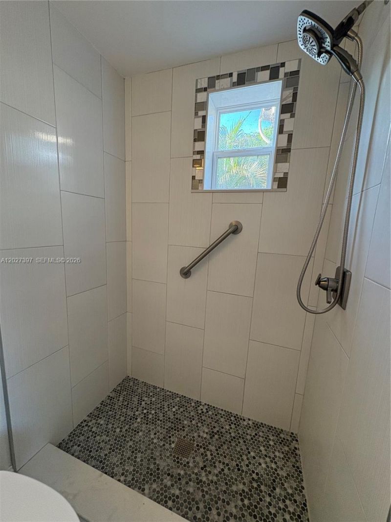 6753 SW 39th Ter , Unit Rear, Miami, FL 33155 Photo