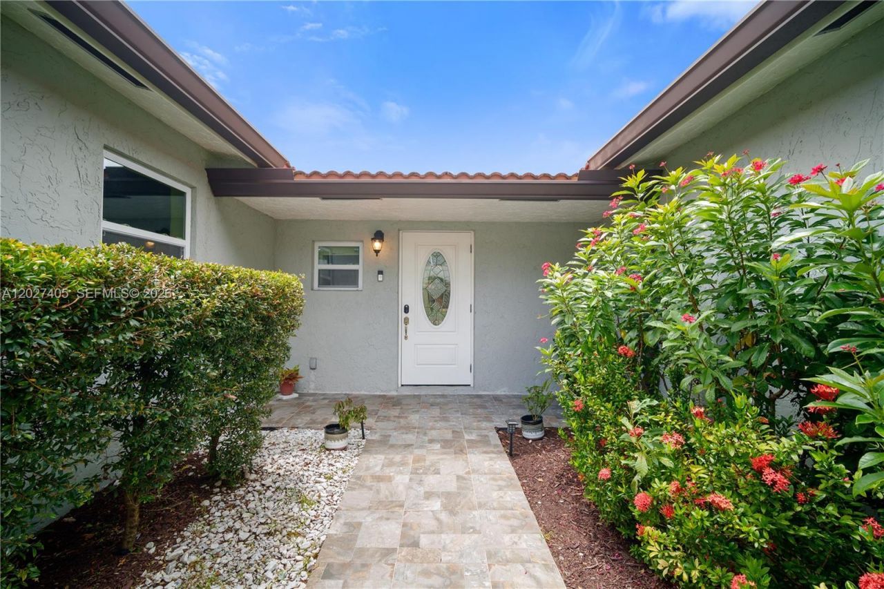 4180 NW 103rd Dr, Coral Springs, FL 33065 Photo