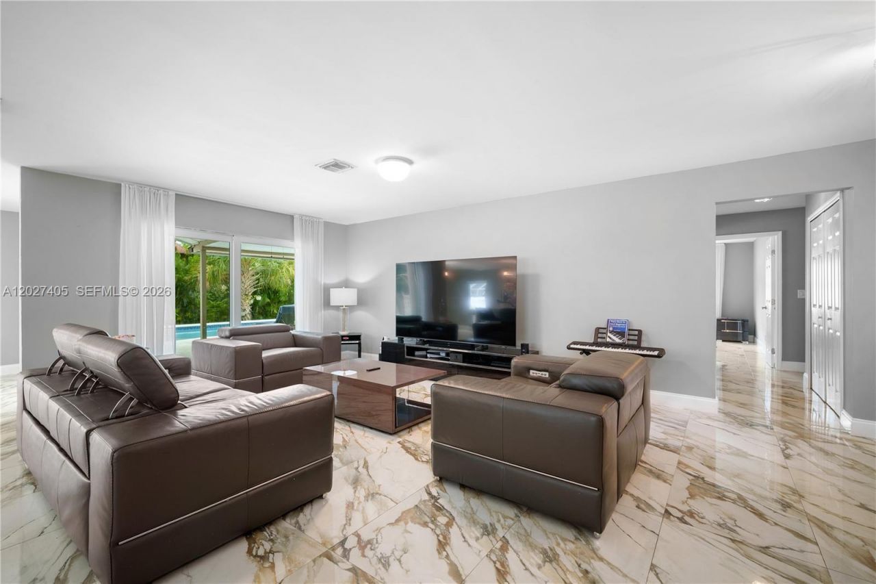 4180 NW 103rd Dr, Coral Springs, FL 33065 Photo