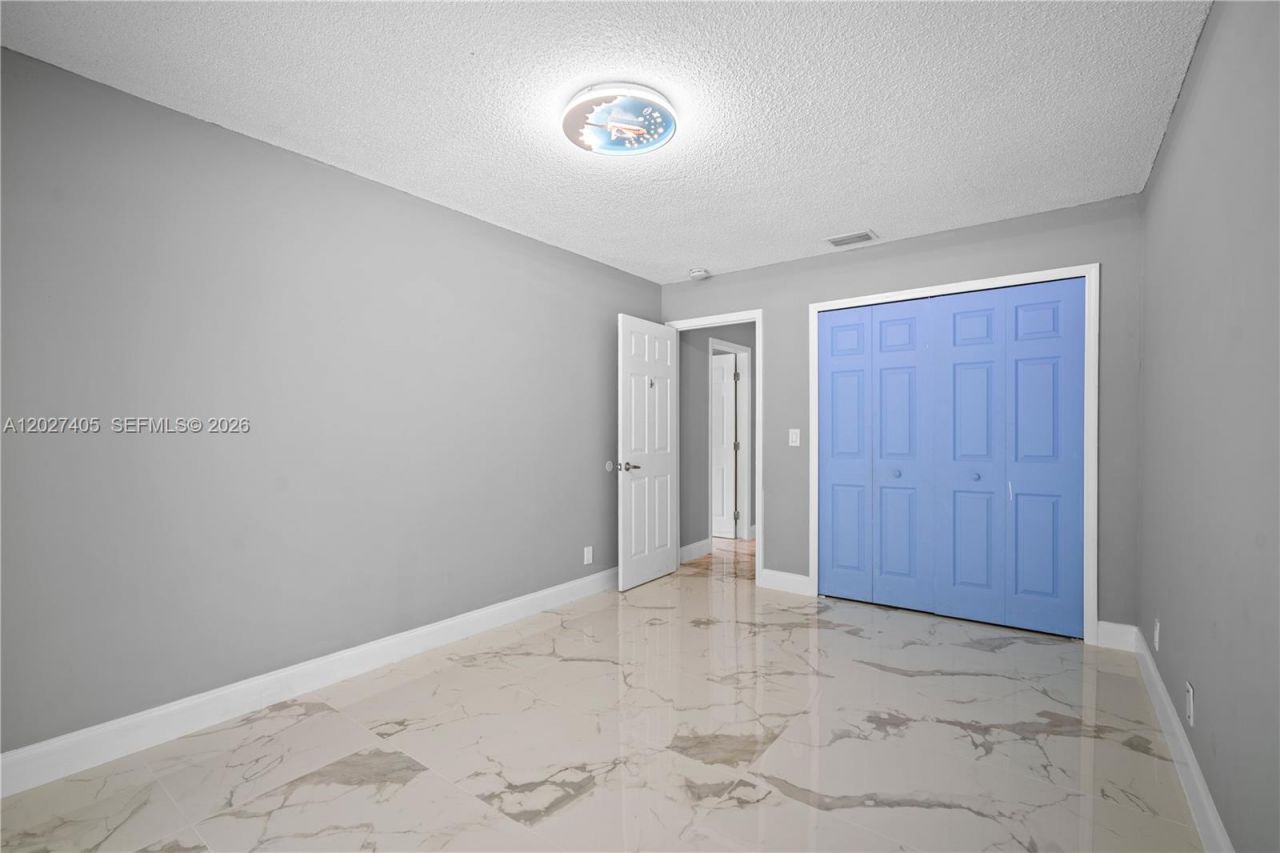 4180 NW 103rd Dr, Coral Springs, FL 33065 Photo