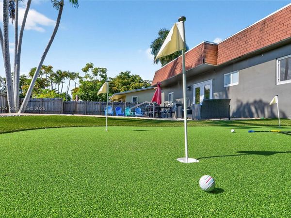 204 SE 4th Ter , Dania Beach, FL 33004
