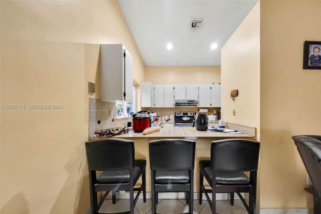 10724 SW 145th Ave, Miami, FL 33186 Photo