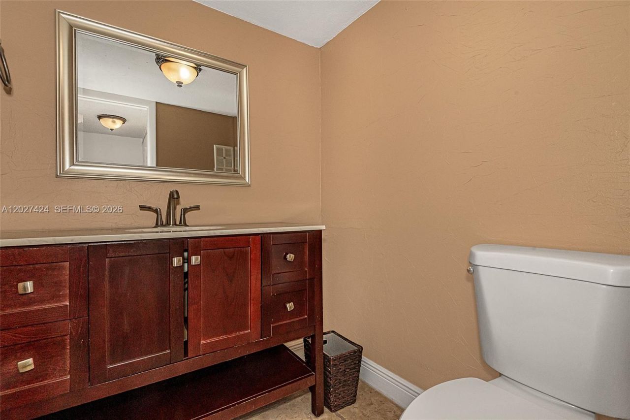4700 SW 67th Ave, Unit P8, Miami, FL 33155 Photo