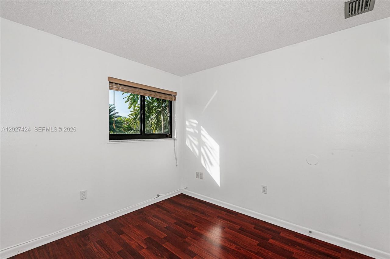 4700 SW 67th Ave, Unit P8, Miami, FL 33155 Photo