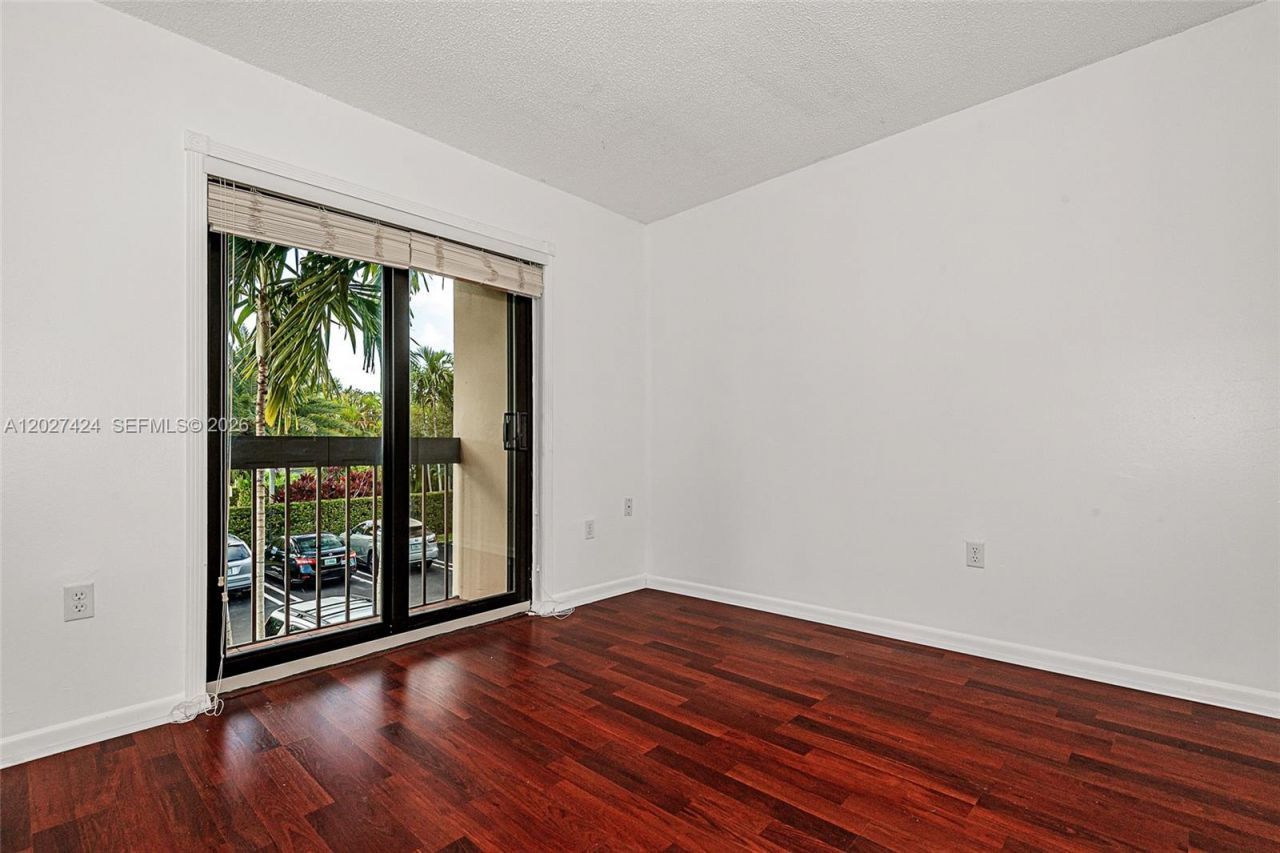 4700 SW 67th Ave, Unit P8, Miami, FL 33155 Photo
