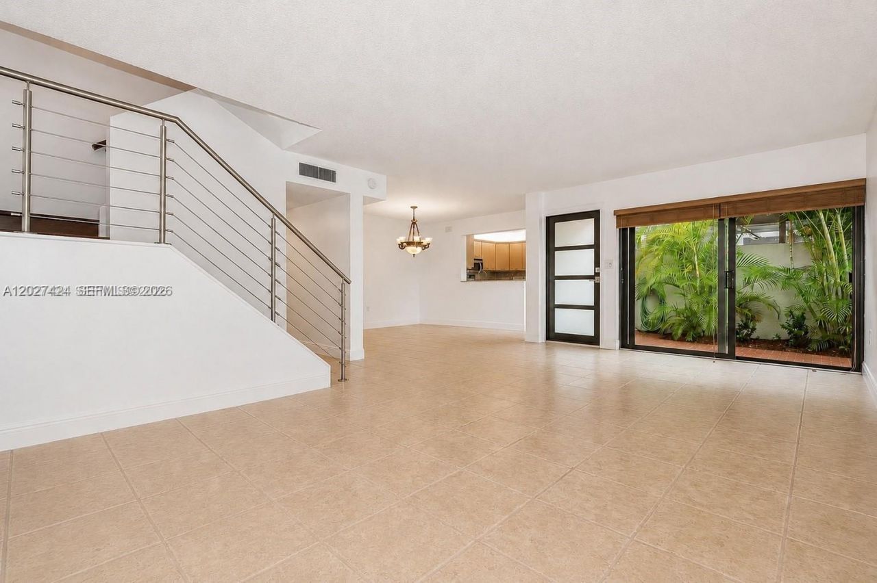 4700 SW 67th Ave, Unit P8, Miami, FL 33155 Photo