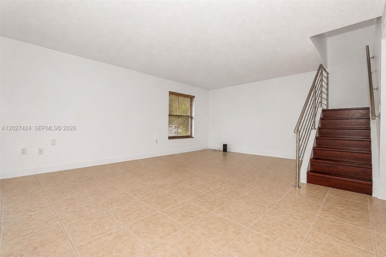 4700 SW 67th Ave, Unit P8, Miami, FL 33155 Photo