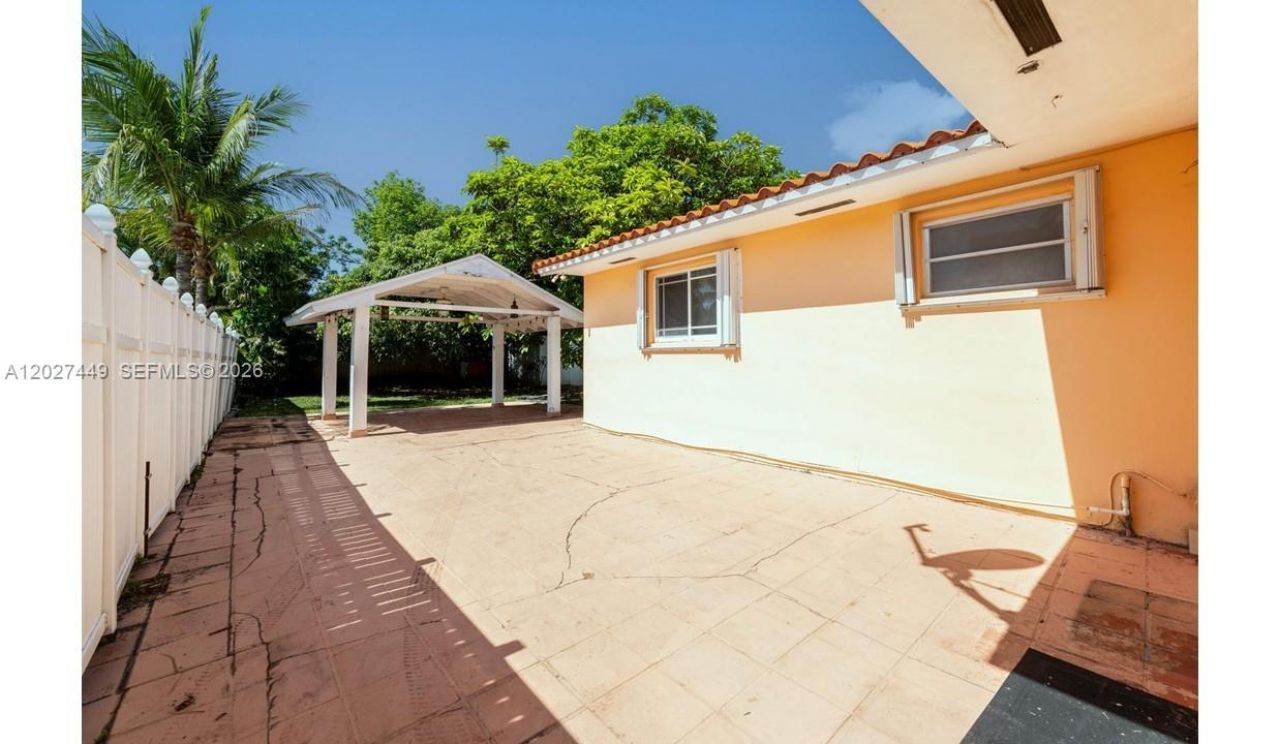3062 SW 14th St, Miami, FL 33145 Photo