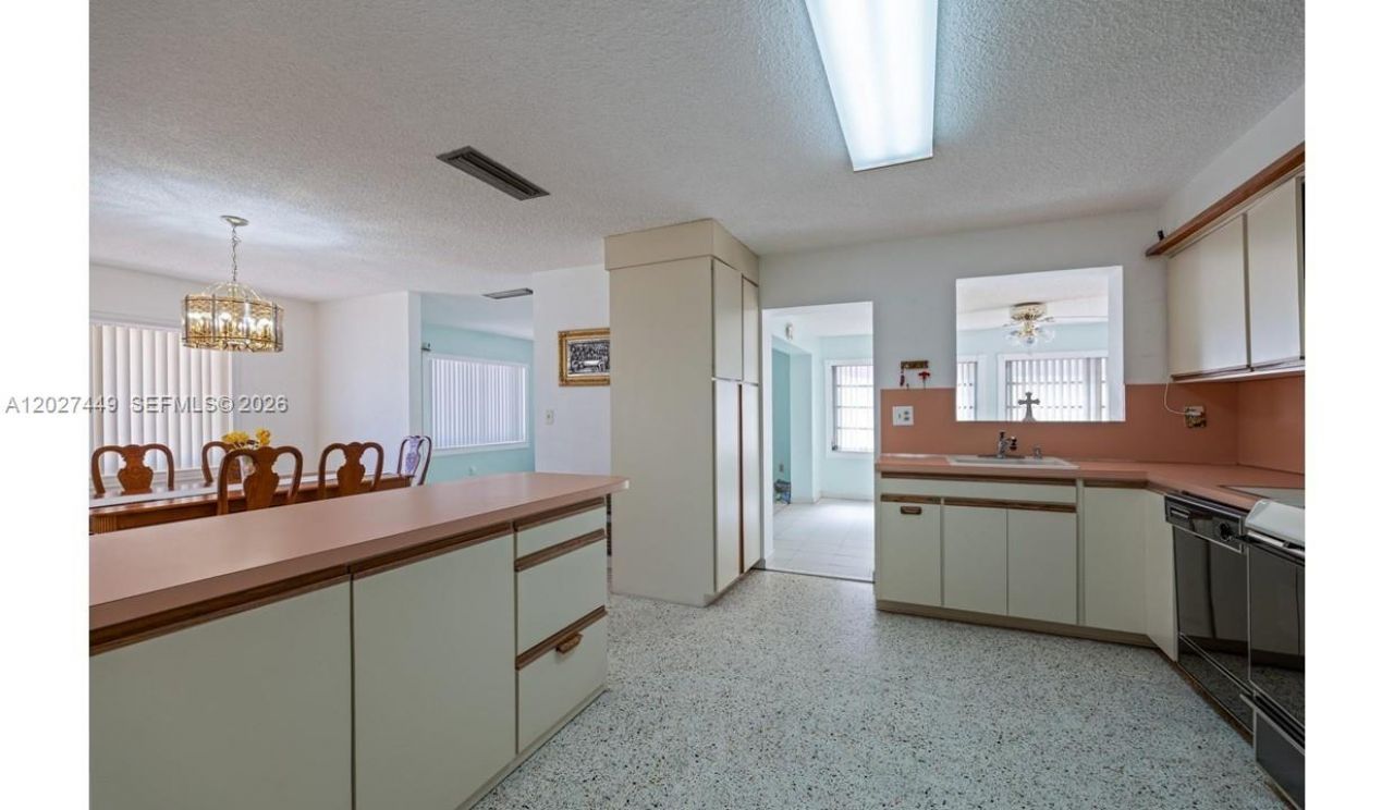 3062 SW 14th St, Miami, FL 33145 Photo