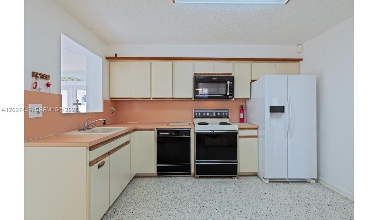 3062 SW 14th St, Miami, FL 33145 Photo