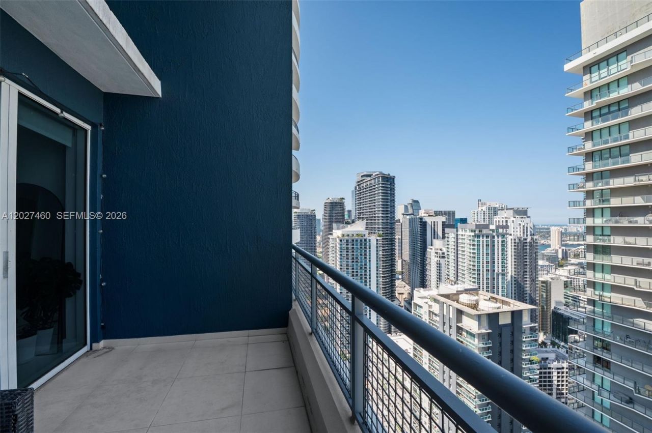 60 SW 13th St , Unit 4408, Miami, FL 33130 Photo