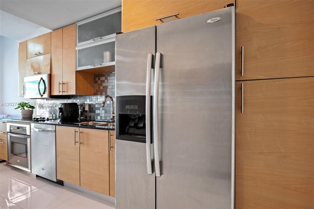 60 SW 13th St , Unit 4408, Miami, FL 33130 Photo